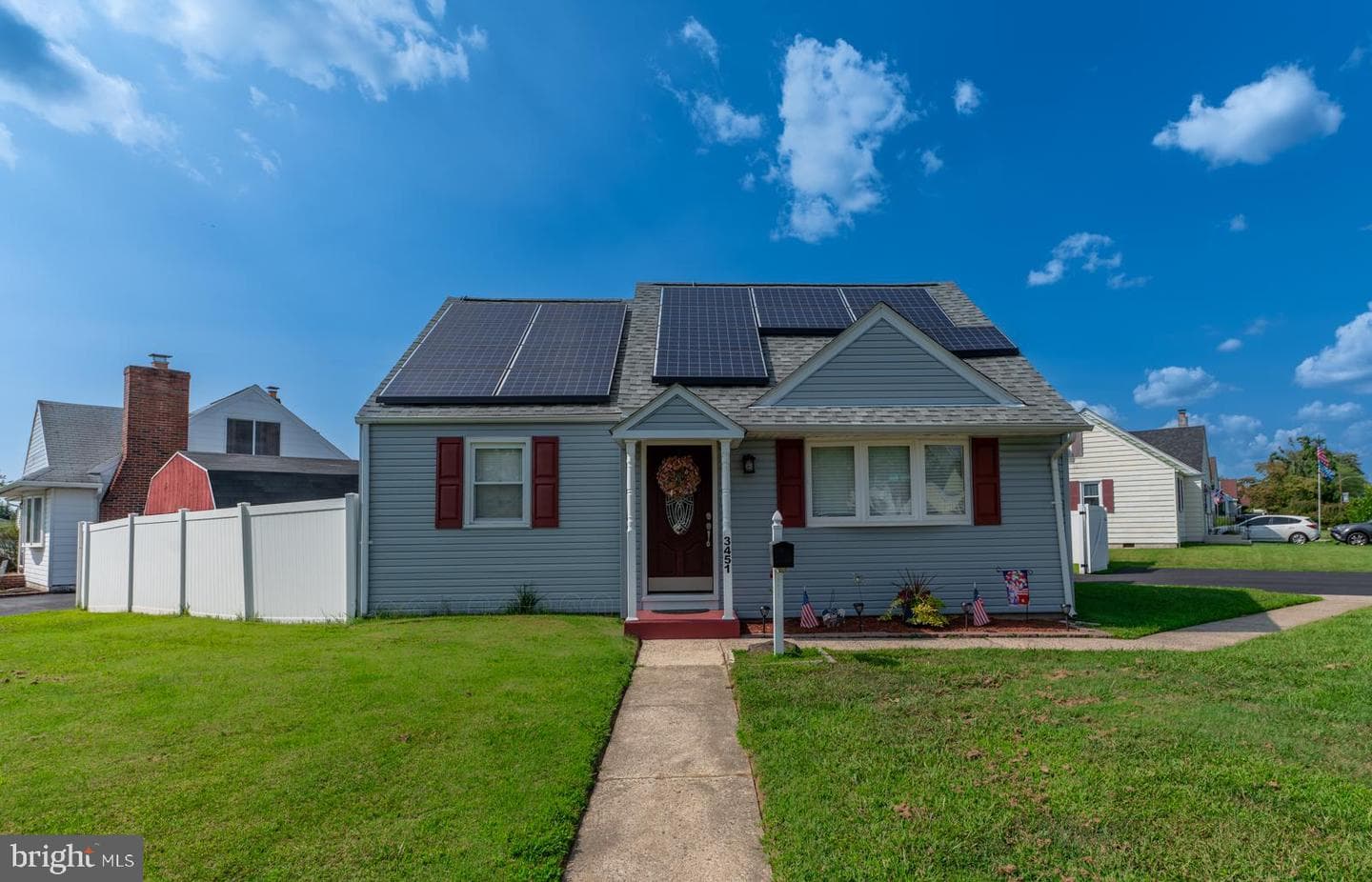 3451 Victor Avenue photo 1
