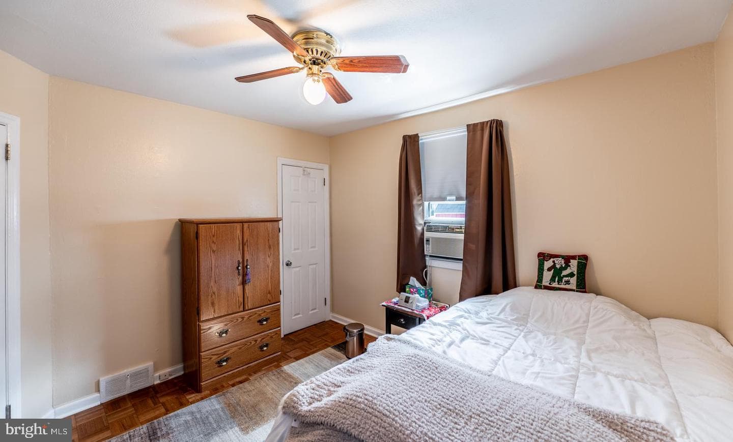 3451 Victor Avenue photo 24