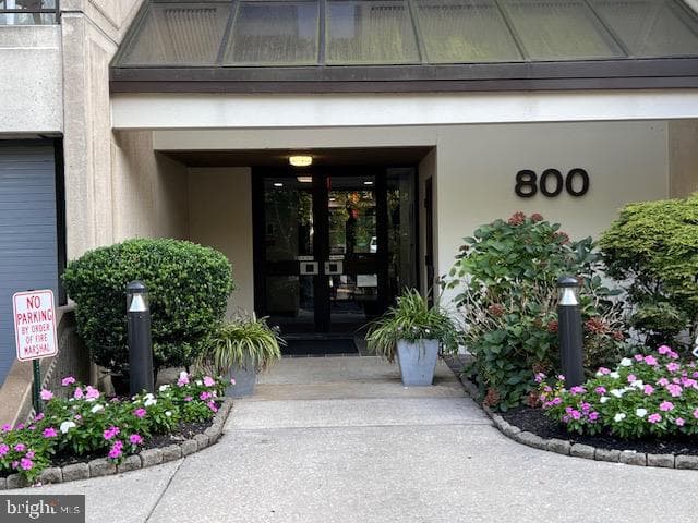 800 Avondale Road #5-0 photo 1