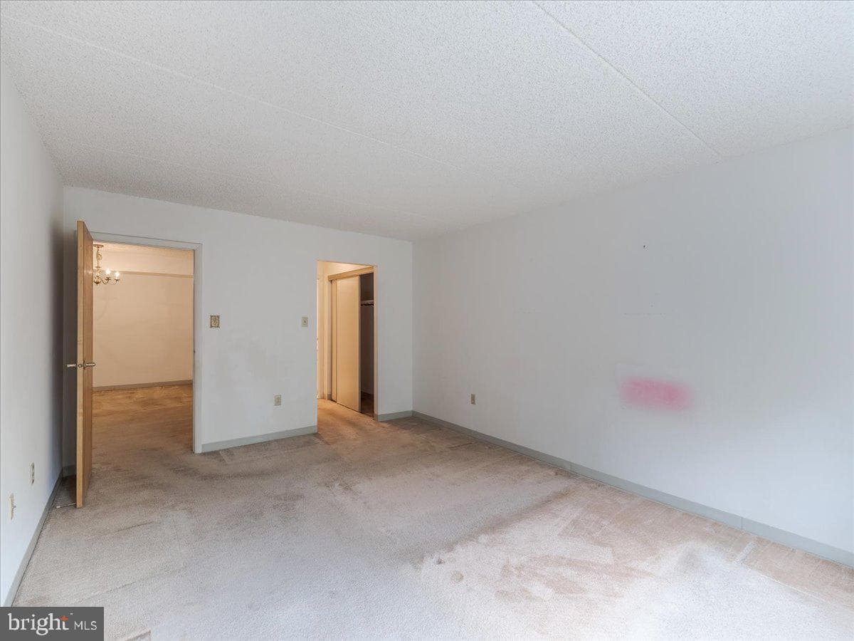 800 Avondale Road #5-0 photo 16