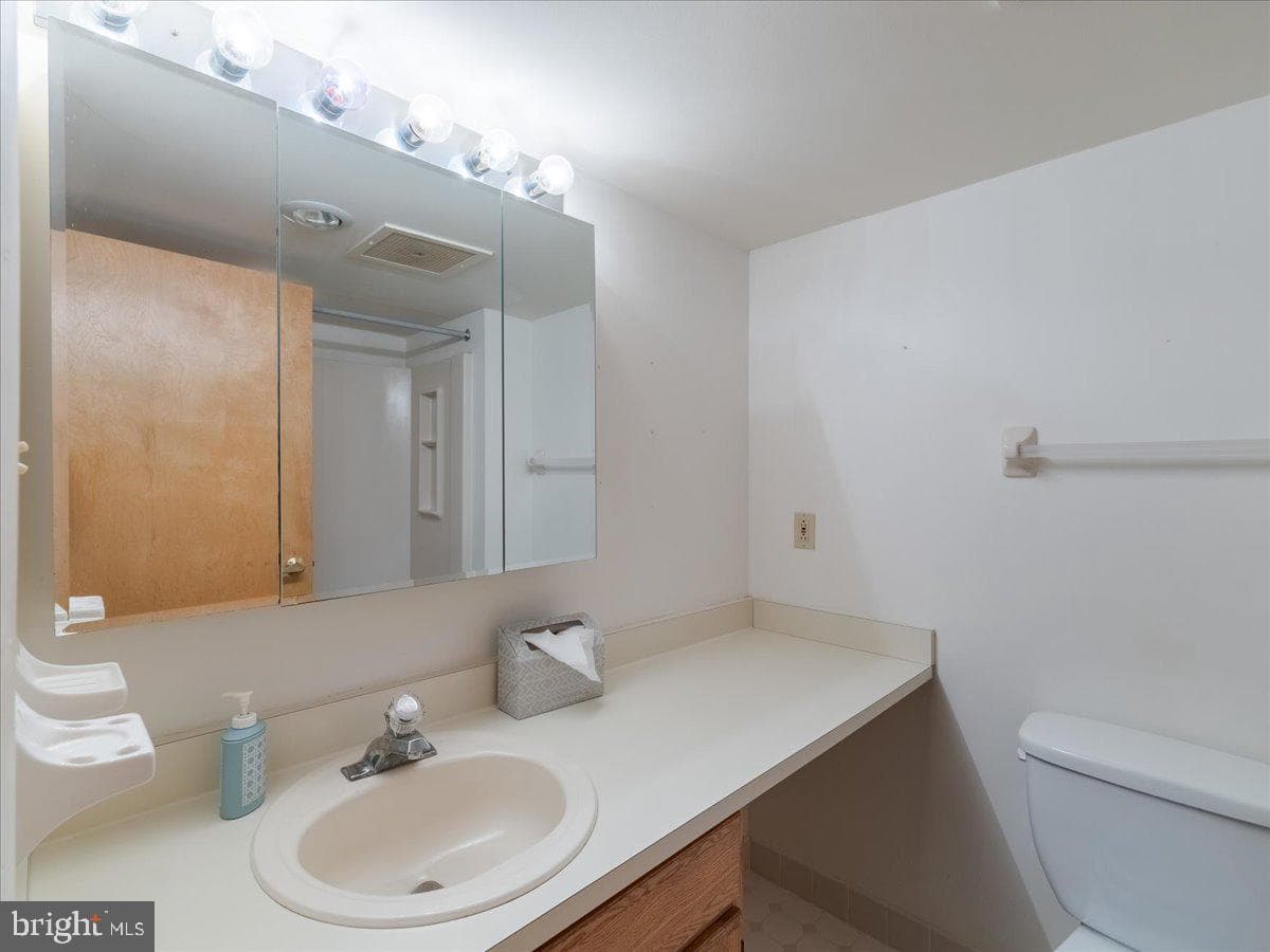 800 Avondale Road #5-0 photo 17