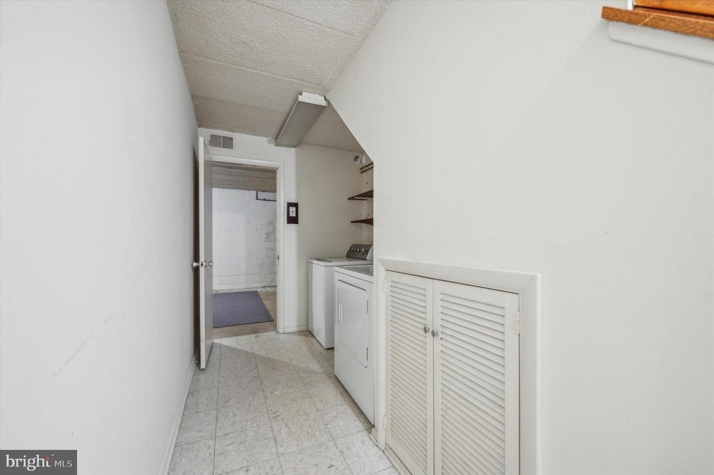 618 N Lemon Street photo 18