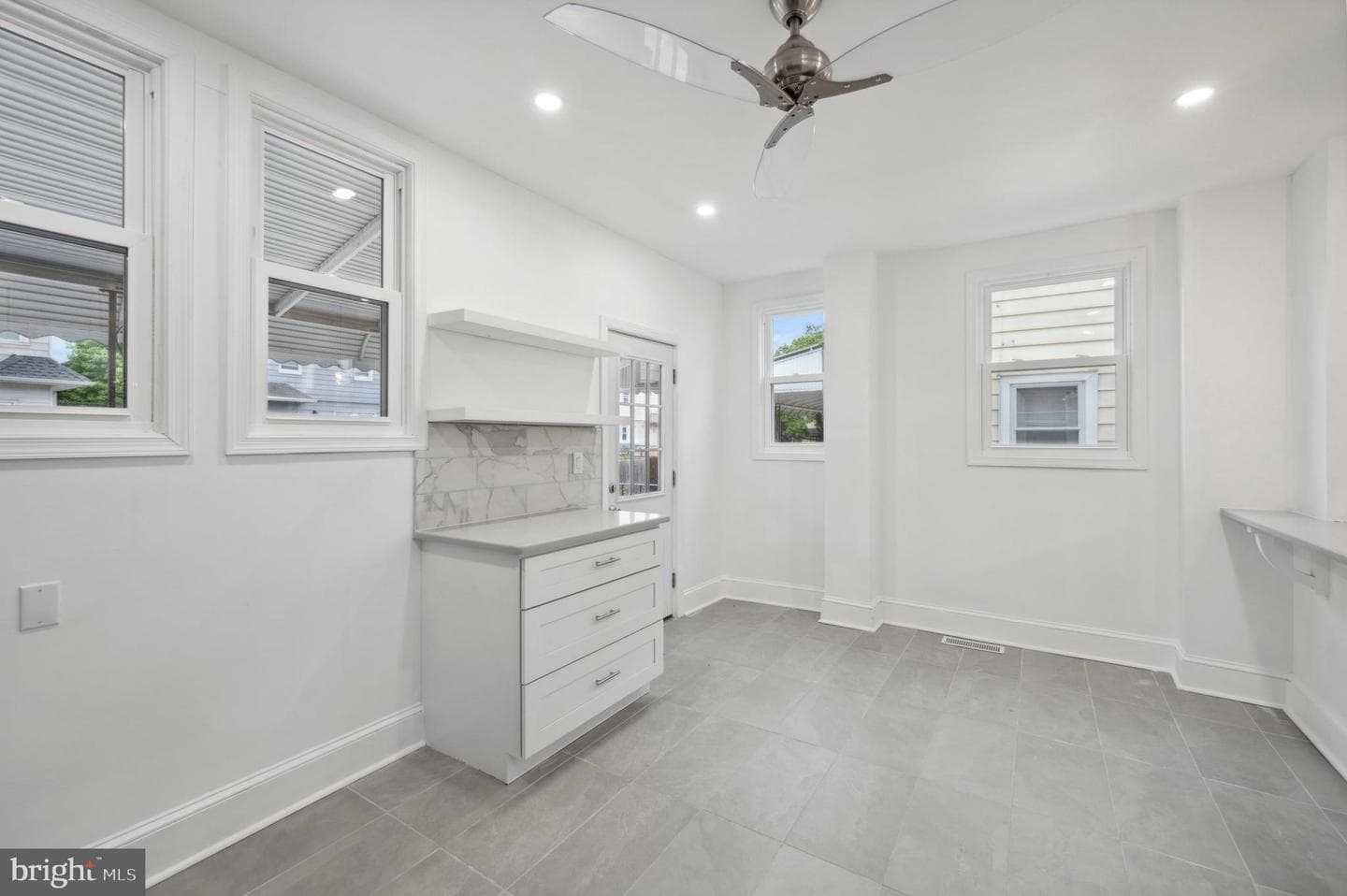 903 Yeadon Avenue photo 9