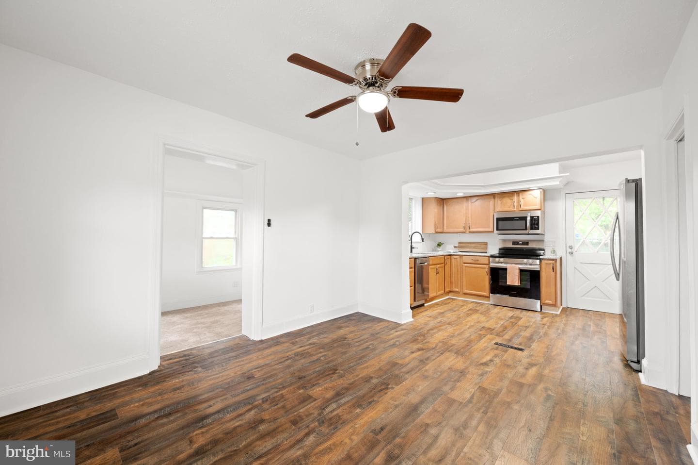 1618 Meetinghouse Road photo 5