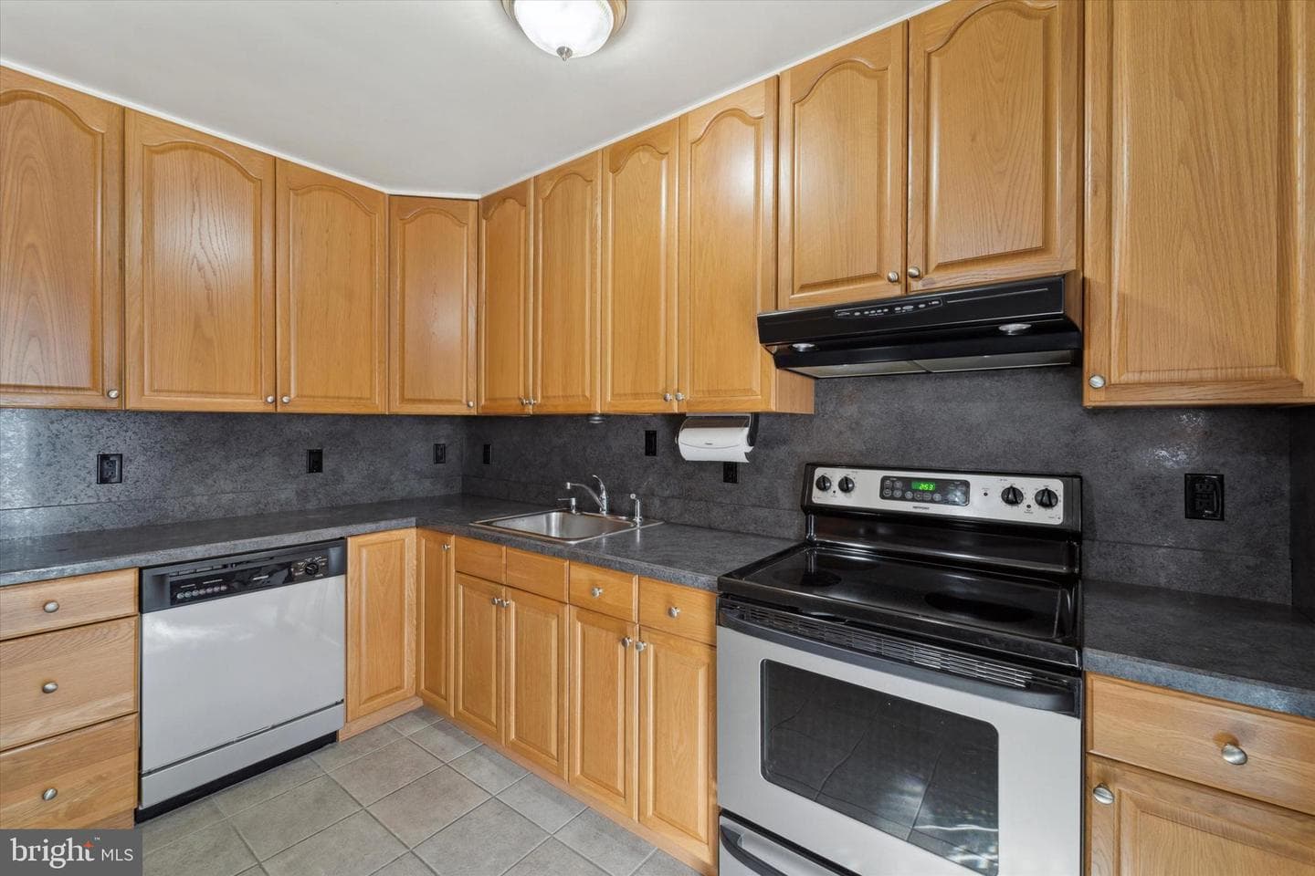 205 Beech Street photo 14