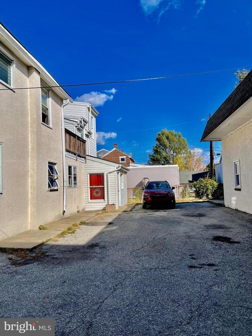 438 E Baltimore Avenue photo 4