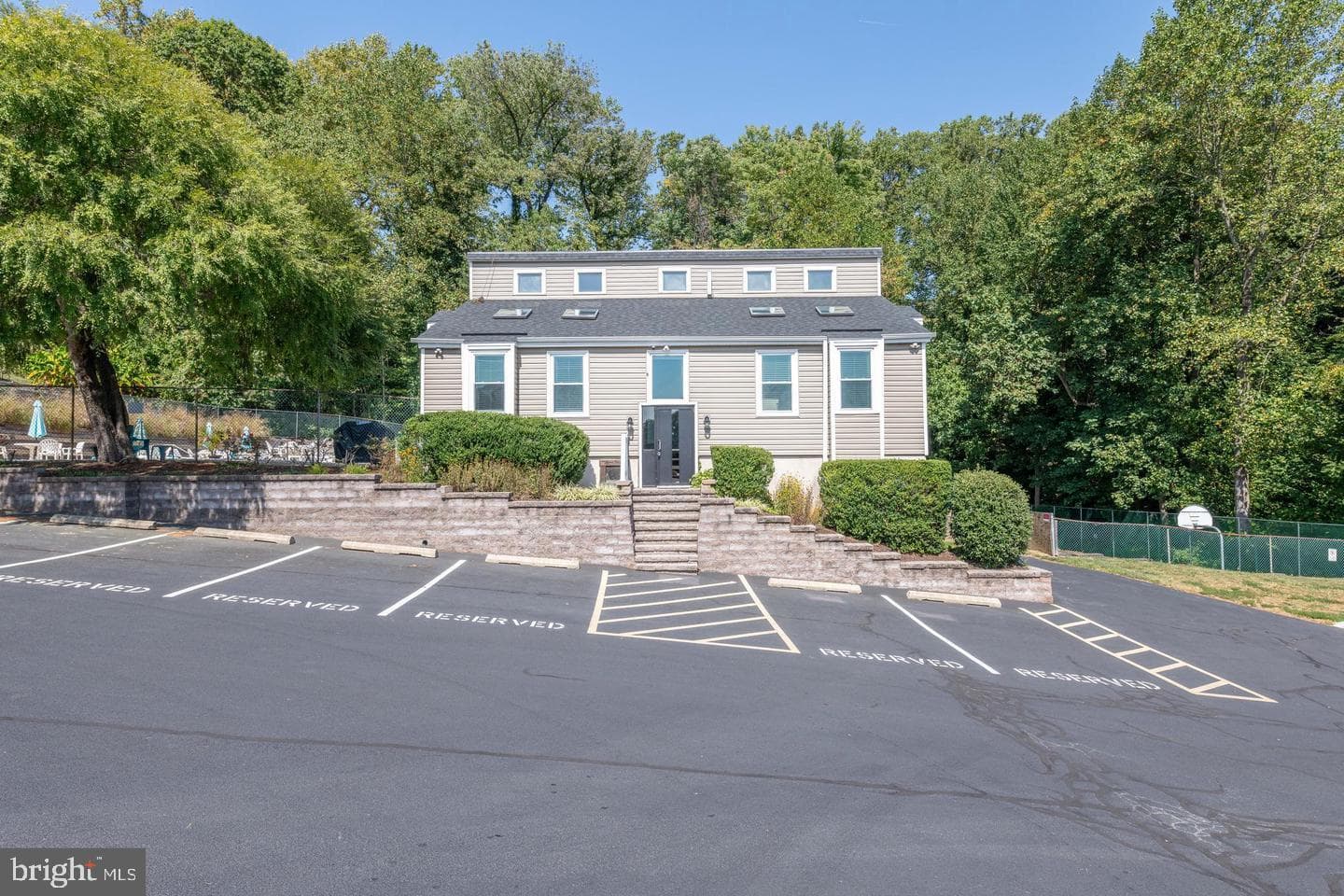 7417 Hilltop Drive photo 37