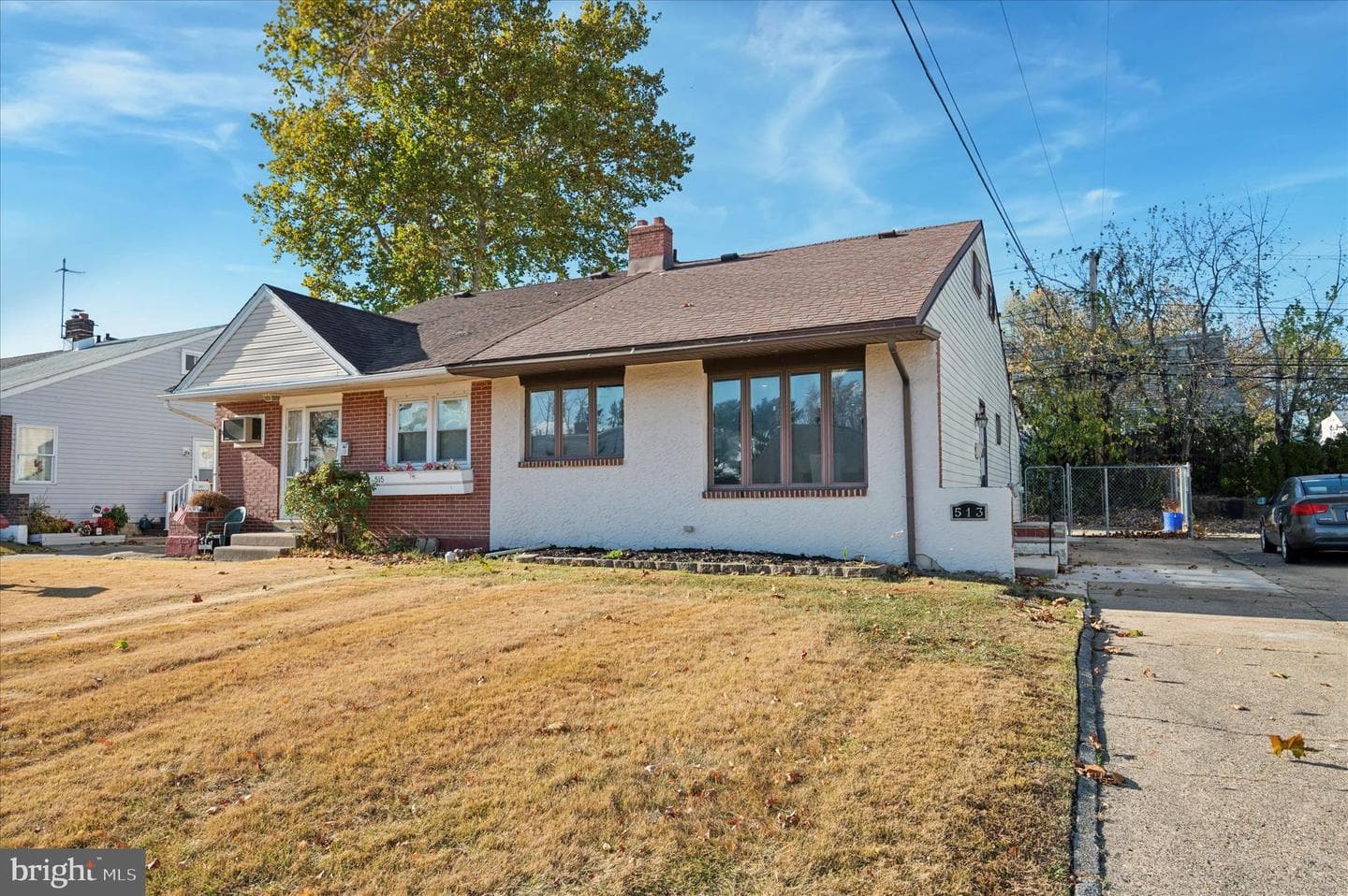 513 Lee Road photo 1