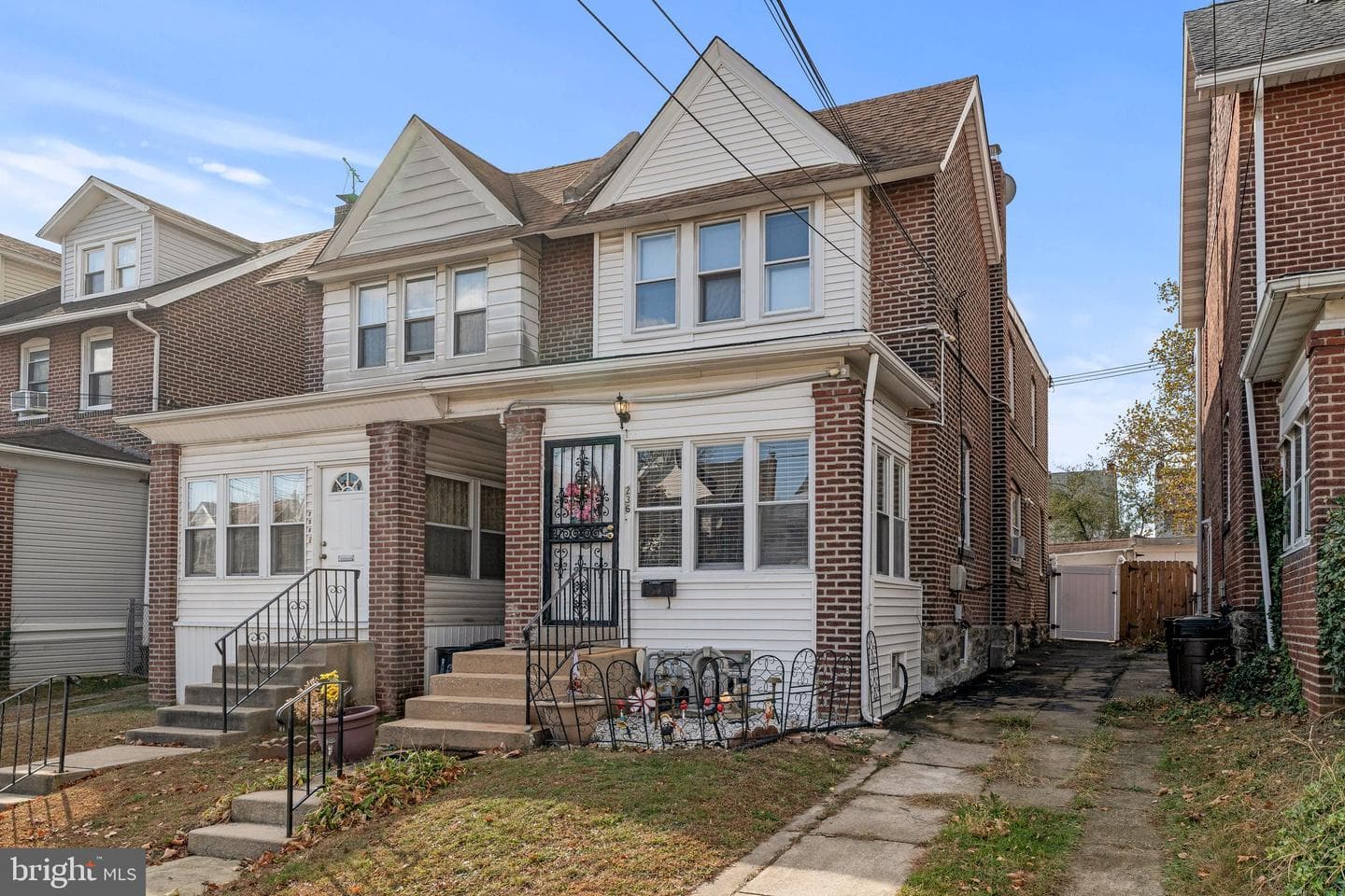 236 Wolfenden Avenue photo 1