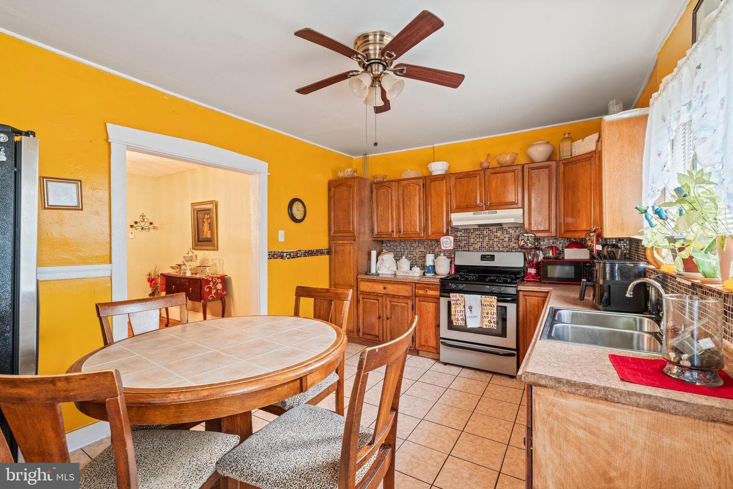236 Wolfenden Avenue photo 12