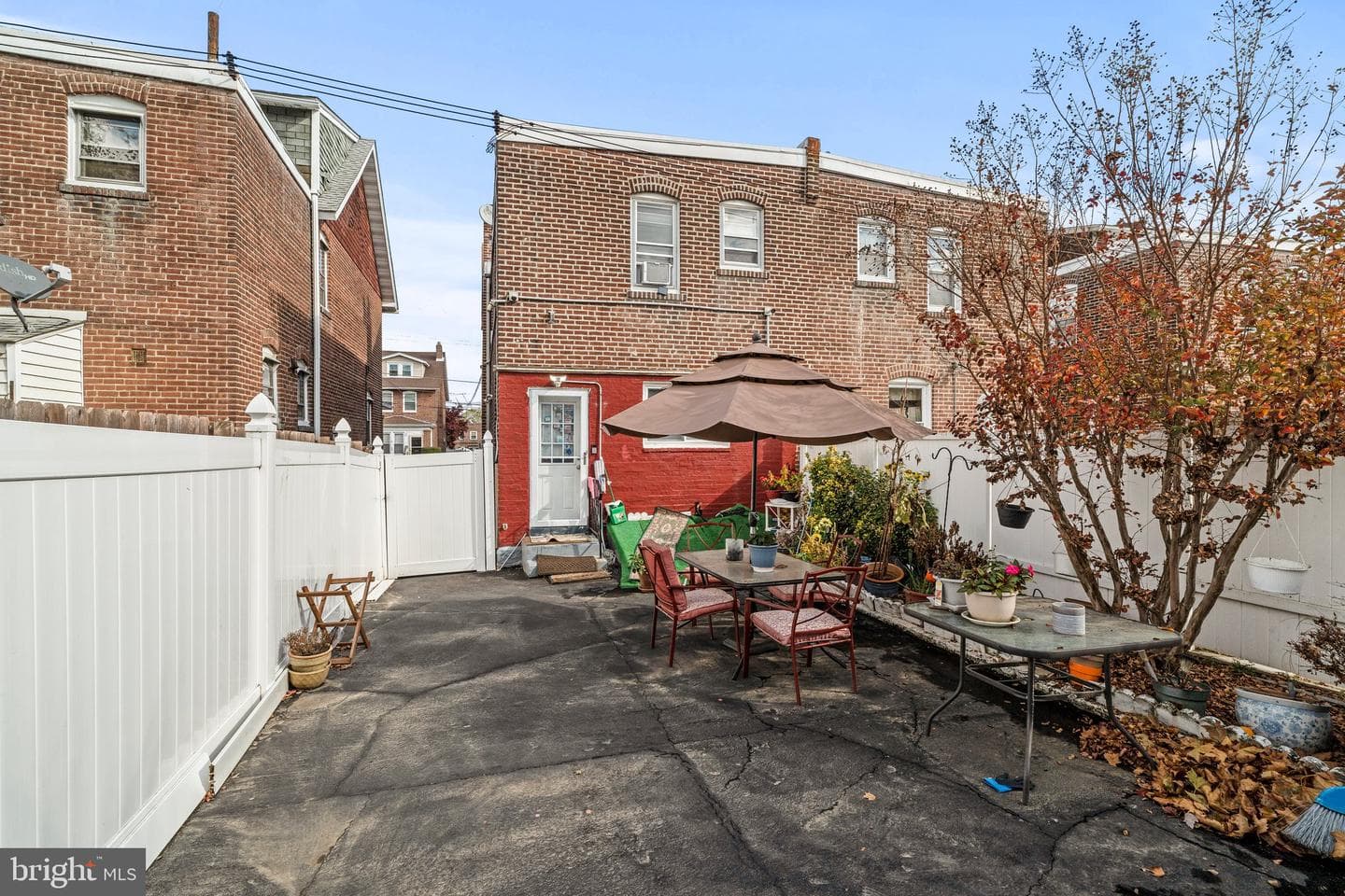 236 Wolfenden Avenue photo 32