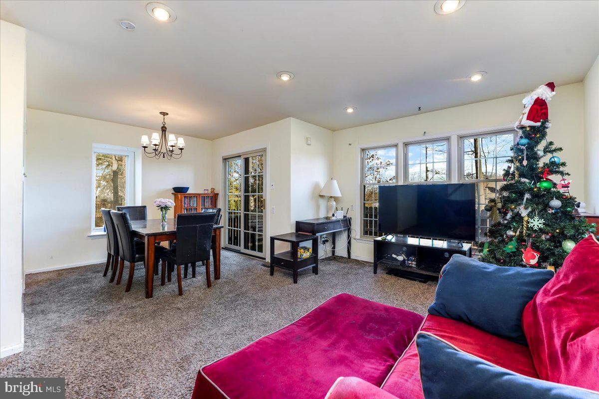 19 Northgate Village photo 11