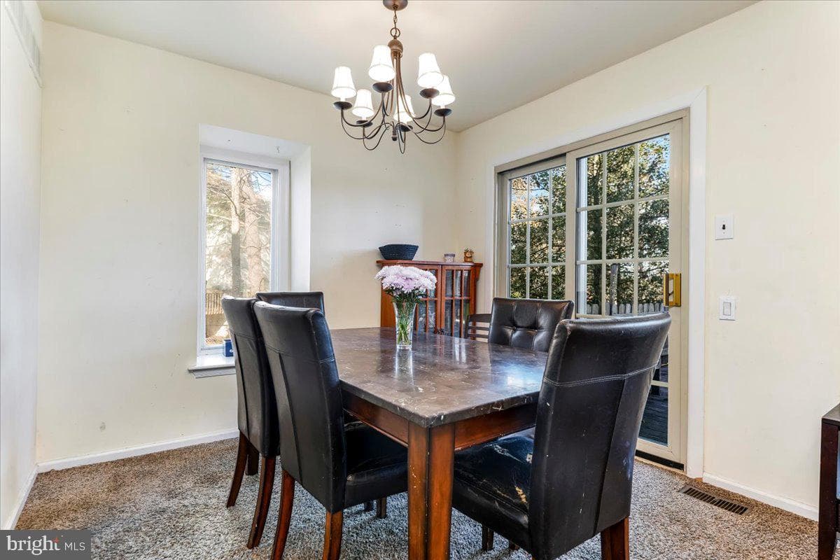 19 Northgate Village photo 12