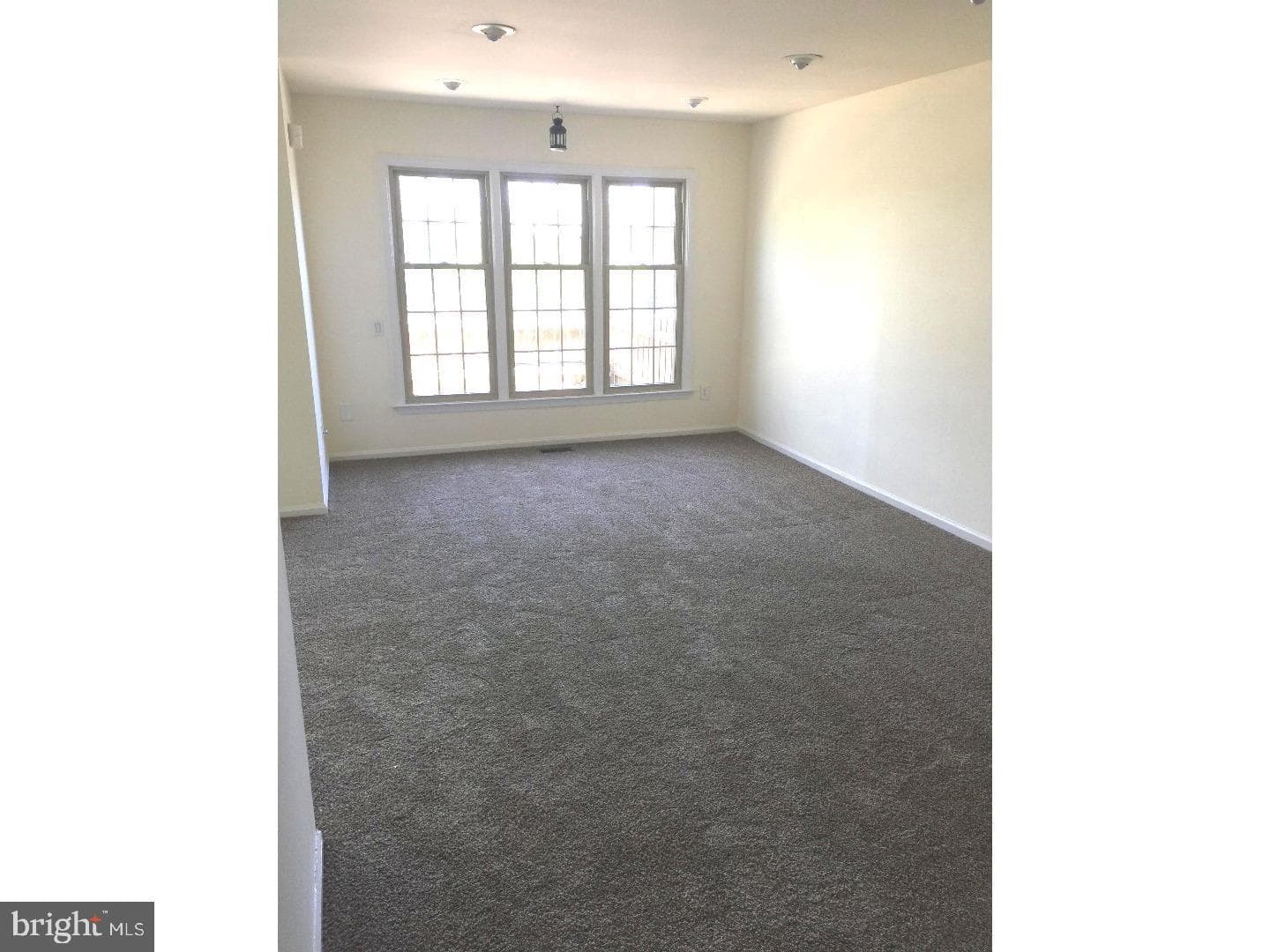 19 Northgate Village photo 5