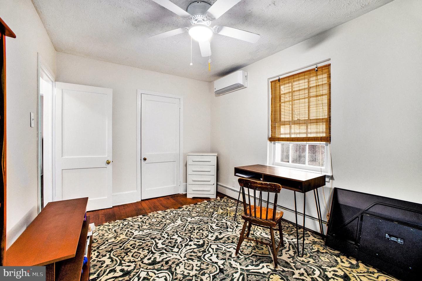 422 Vernon Street photo 21