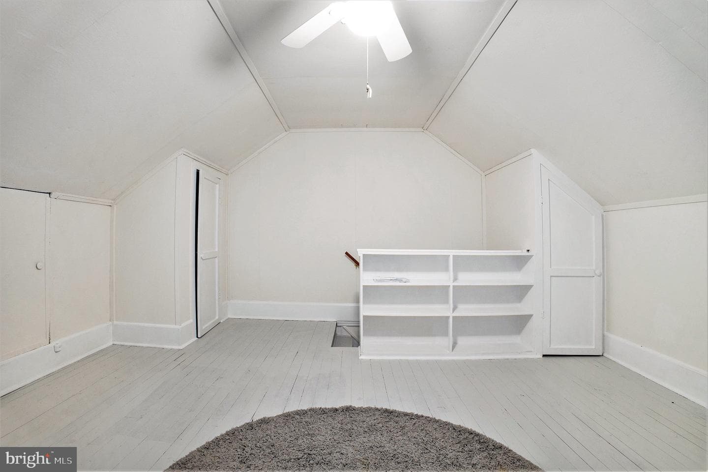 422 Vernon Street photo 25