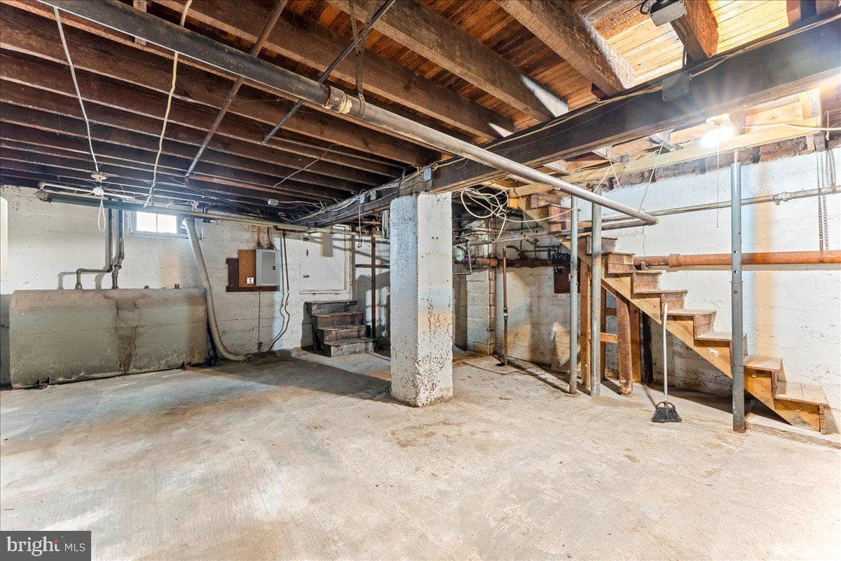1119 Sterling Avenue photo 10