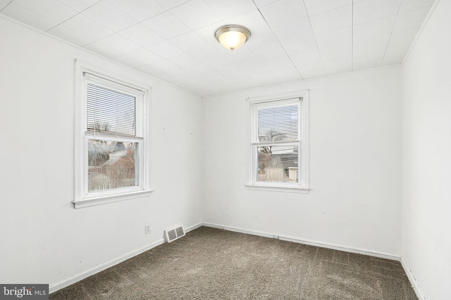 202 Brainerd Boulevard photo 8