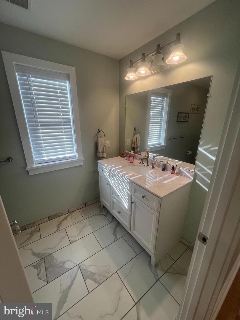 201 Vinsmith Avenue photo 28
