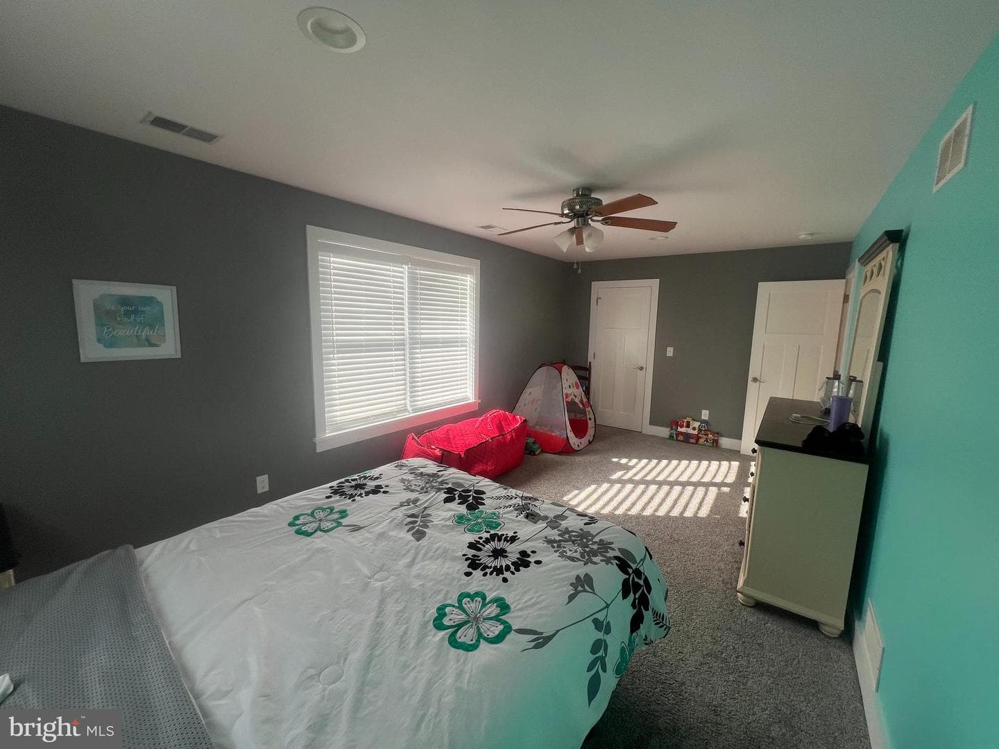 201 Vinsmith Avenue photo 30