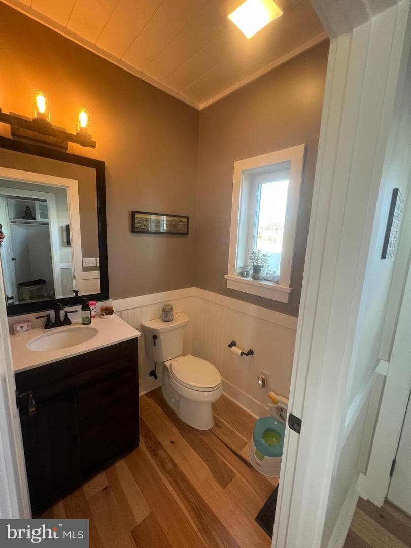 201 Vinsmith Avenue photo 4