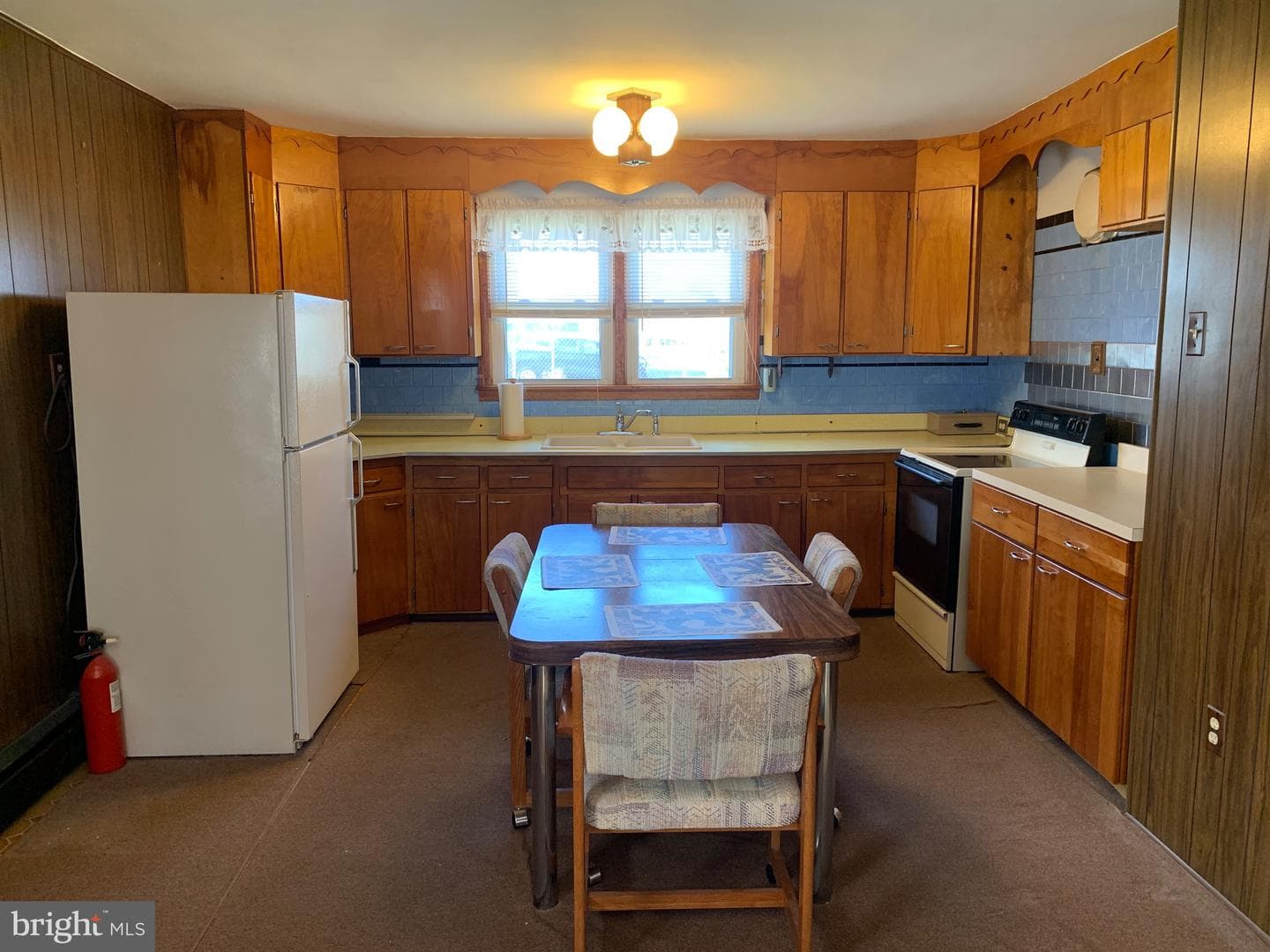 3610 Williamson Avenue photo 18