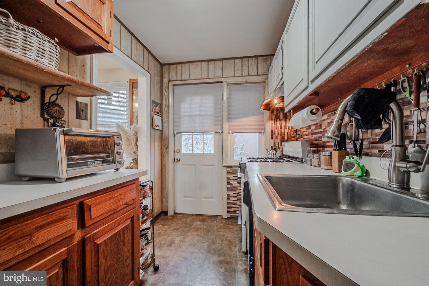6733 Short Lane photo 10