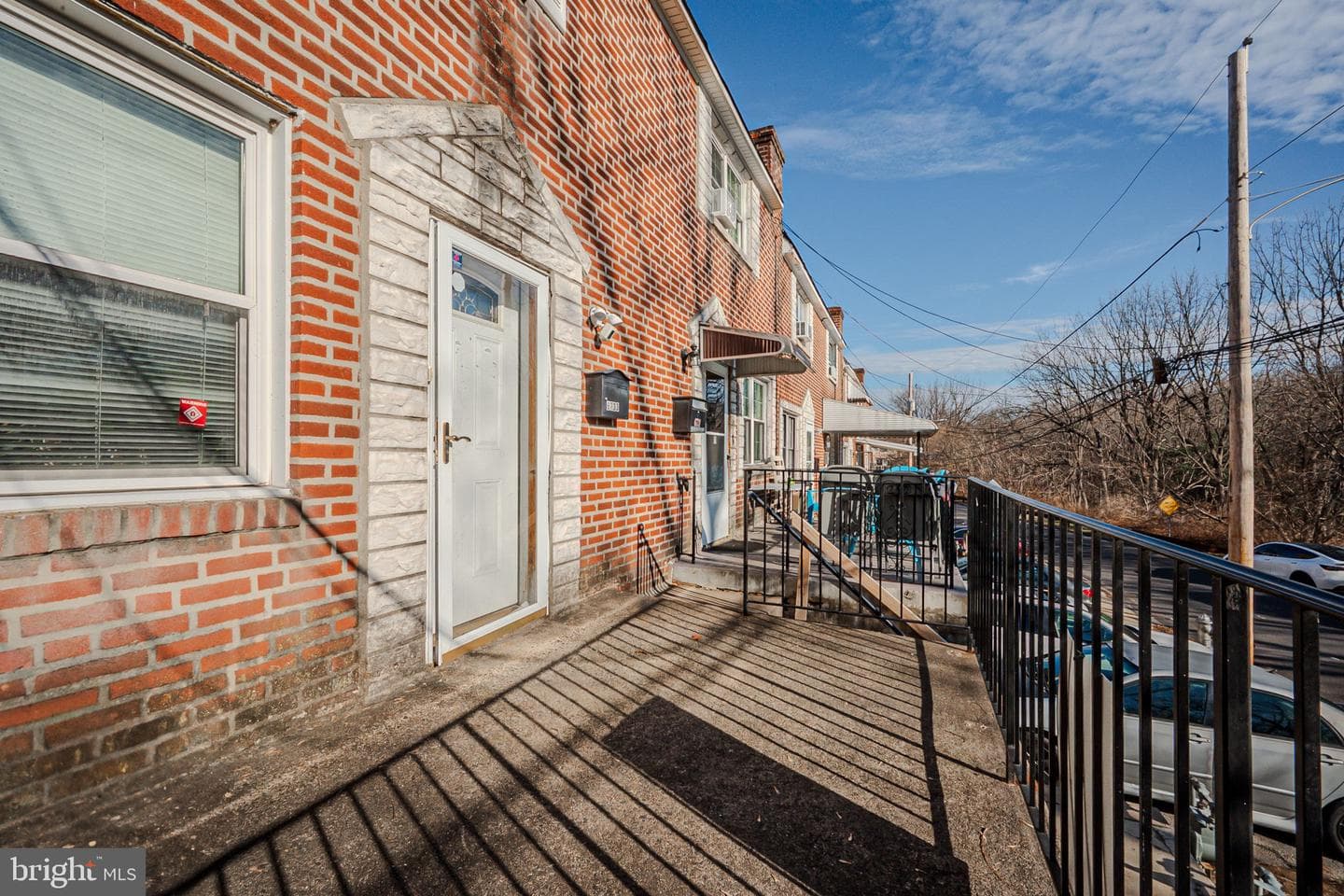 6733 Short Lane photo 2