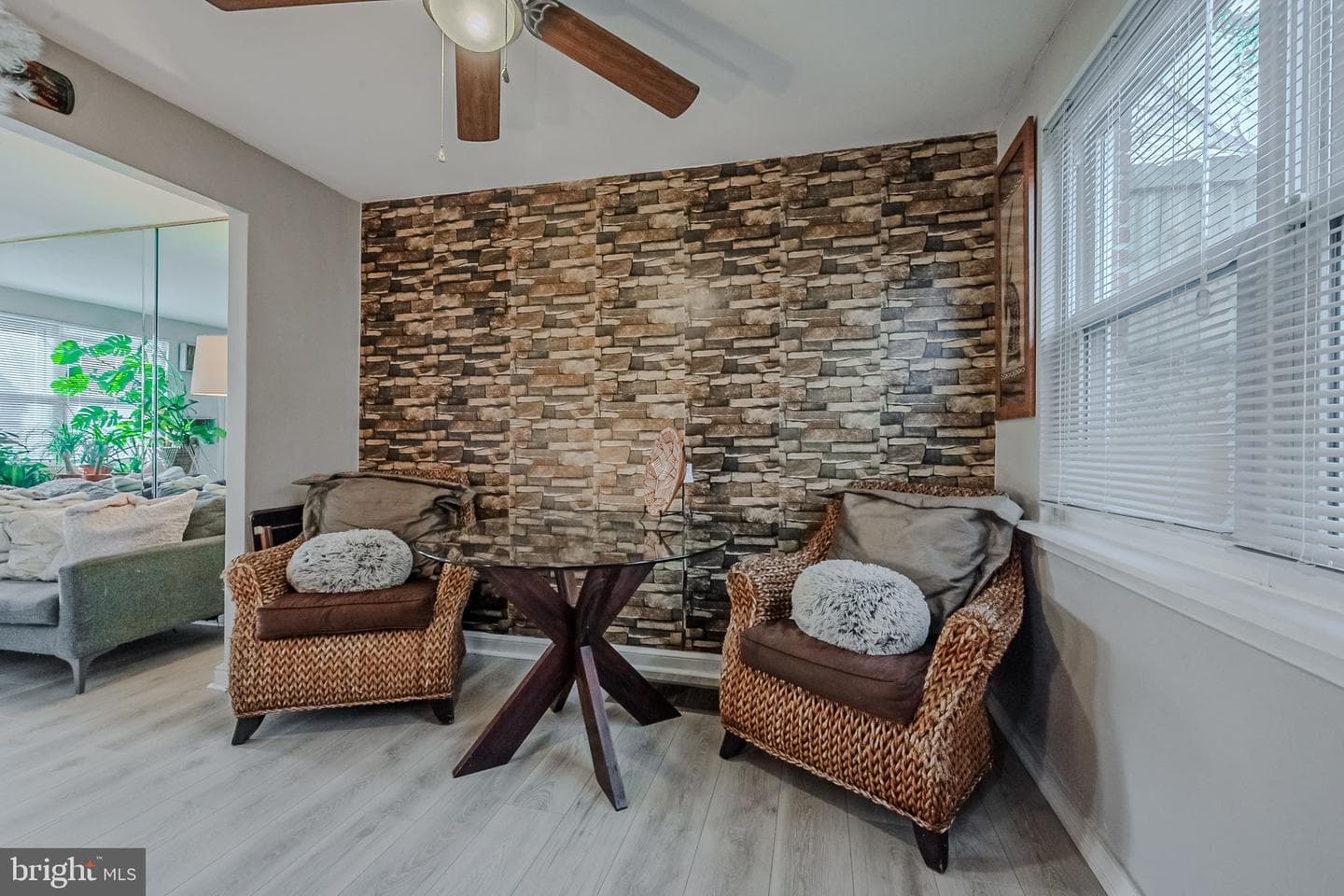 6733 Short Lane photo 8