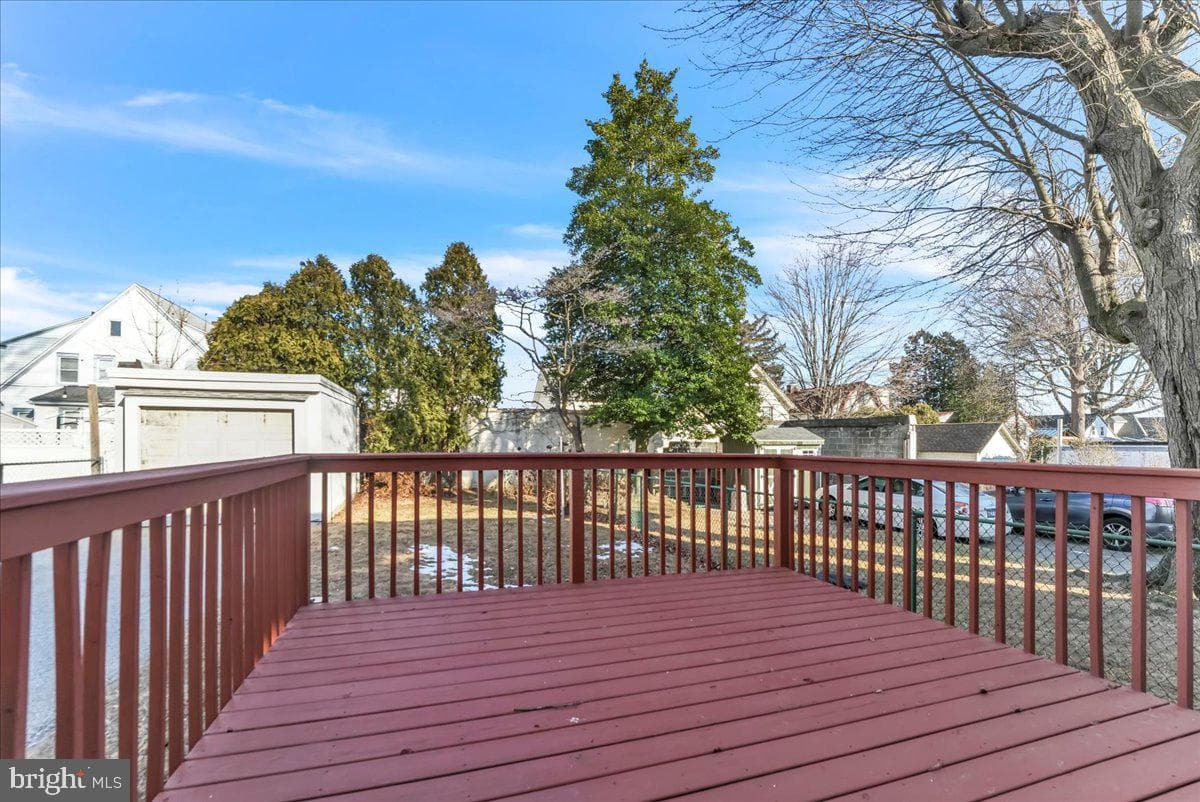 135 Sycamore Road photo 21