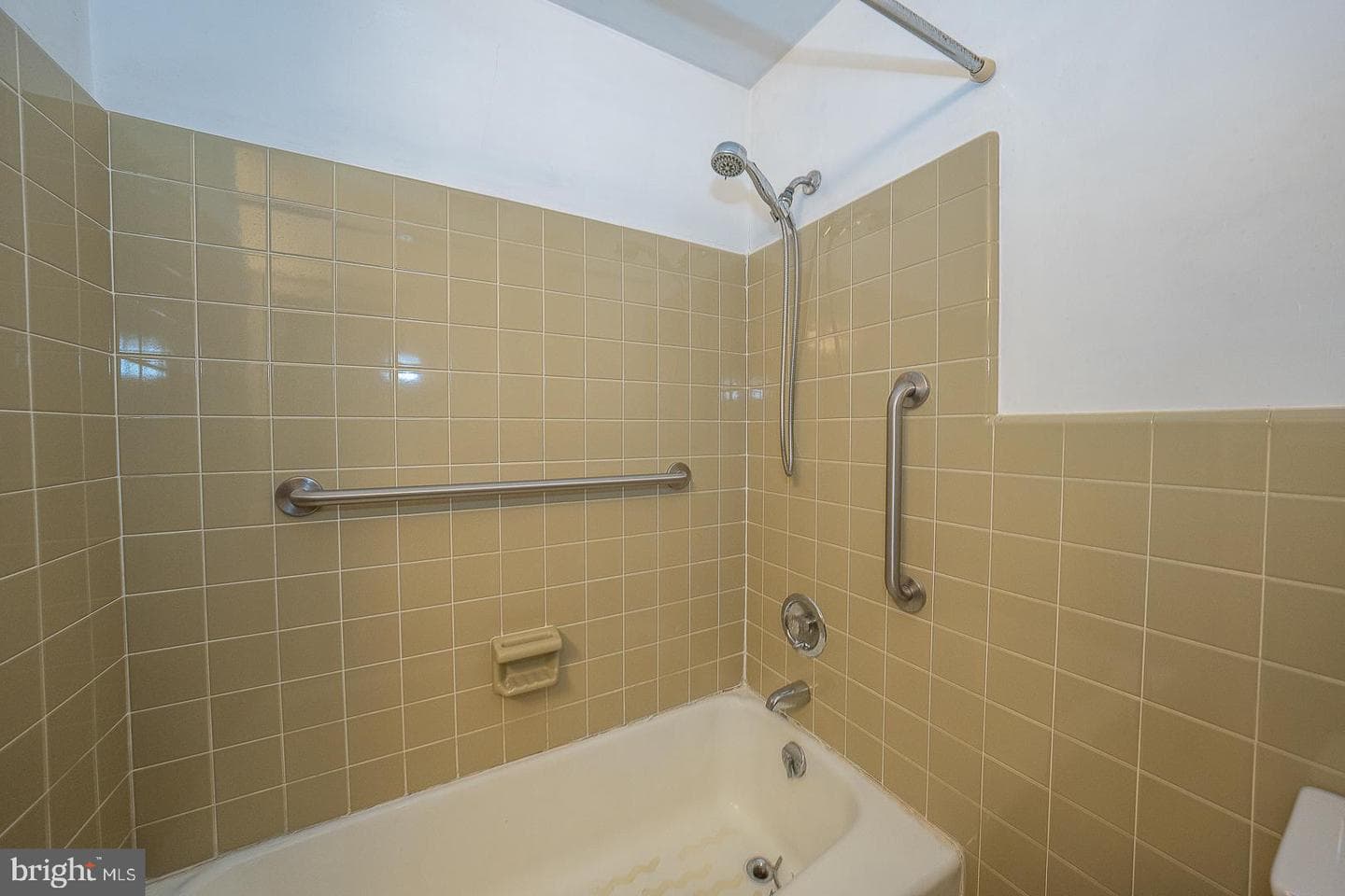 111 Bishop Hollow Road photo 21