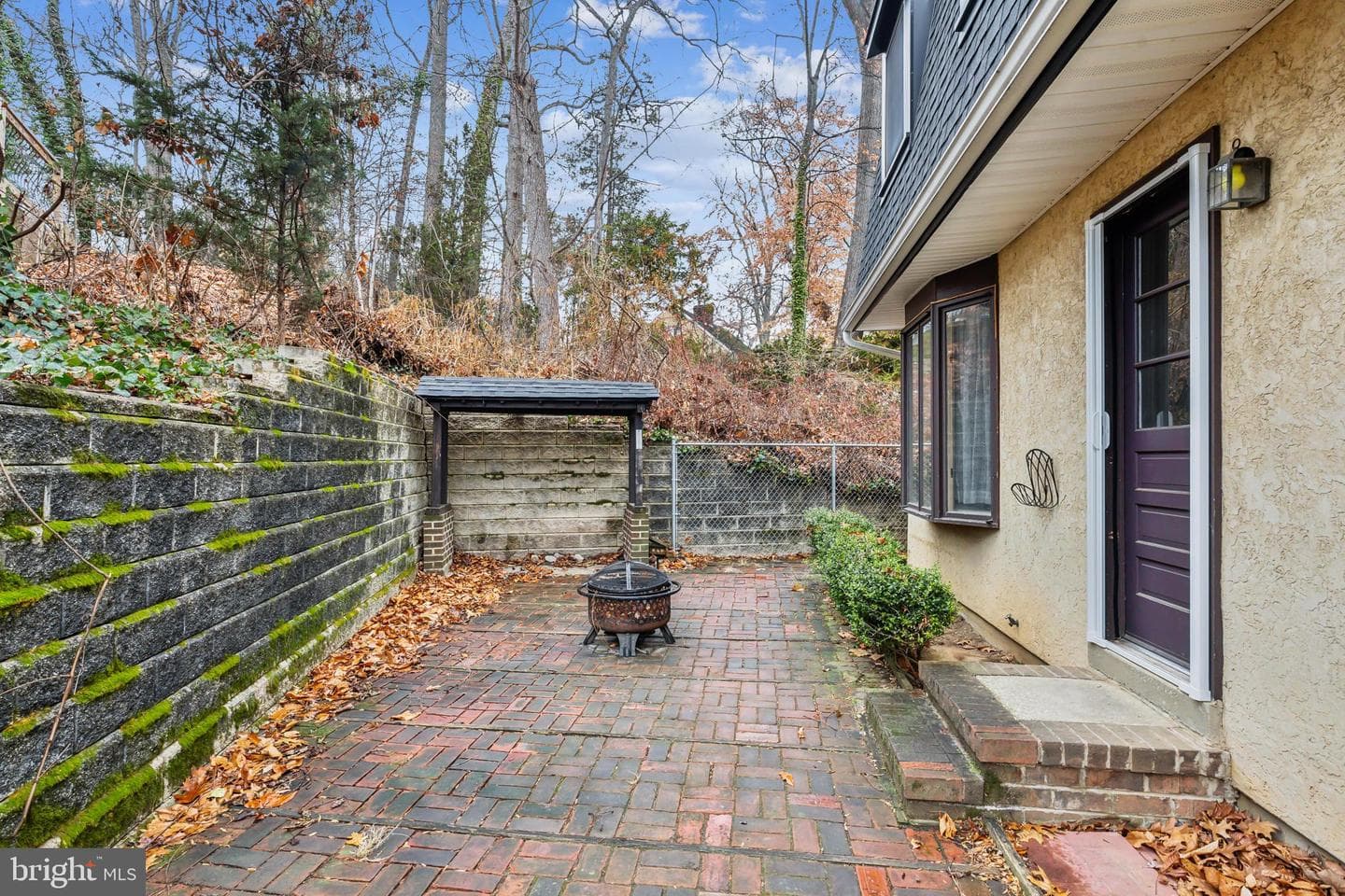 212 Ashurst Avenue photo 29