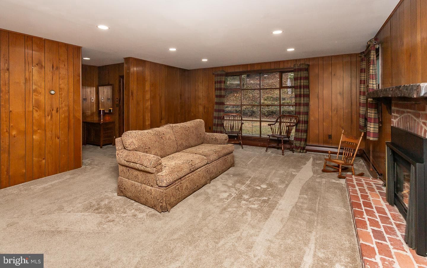 1556 Burmont Road photo 12