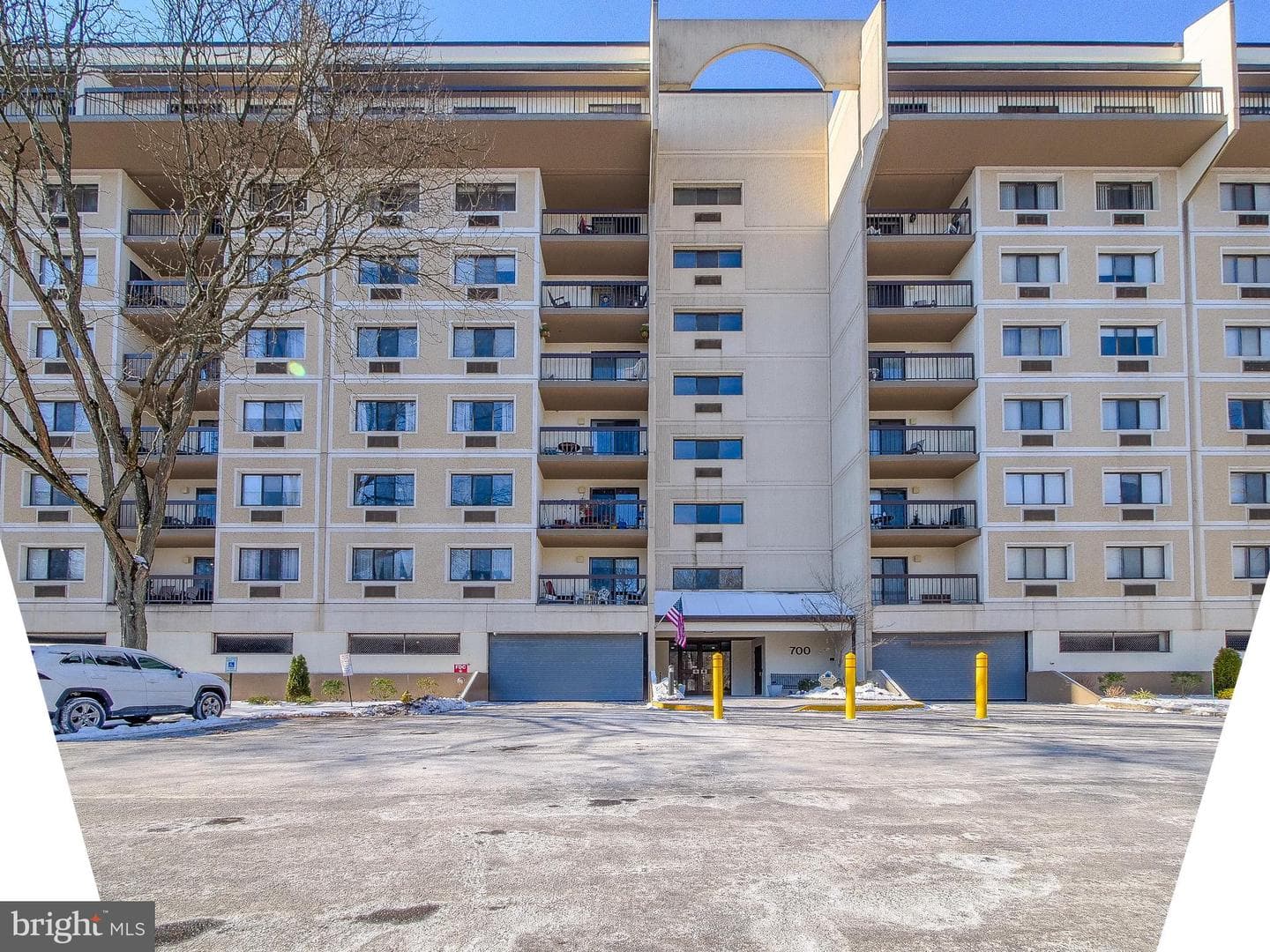 700 Avondale Road #3j photo 2
