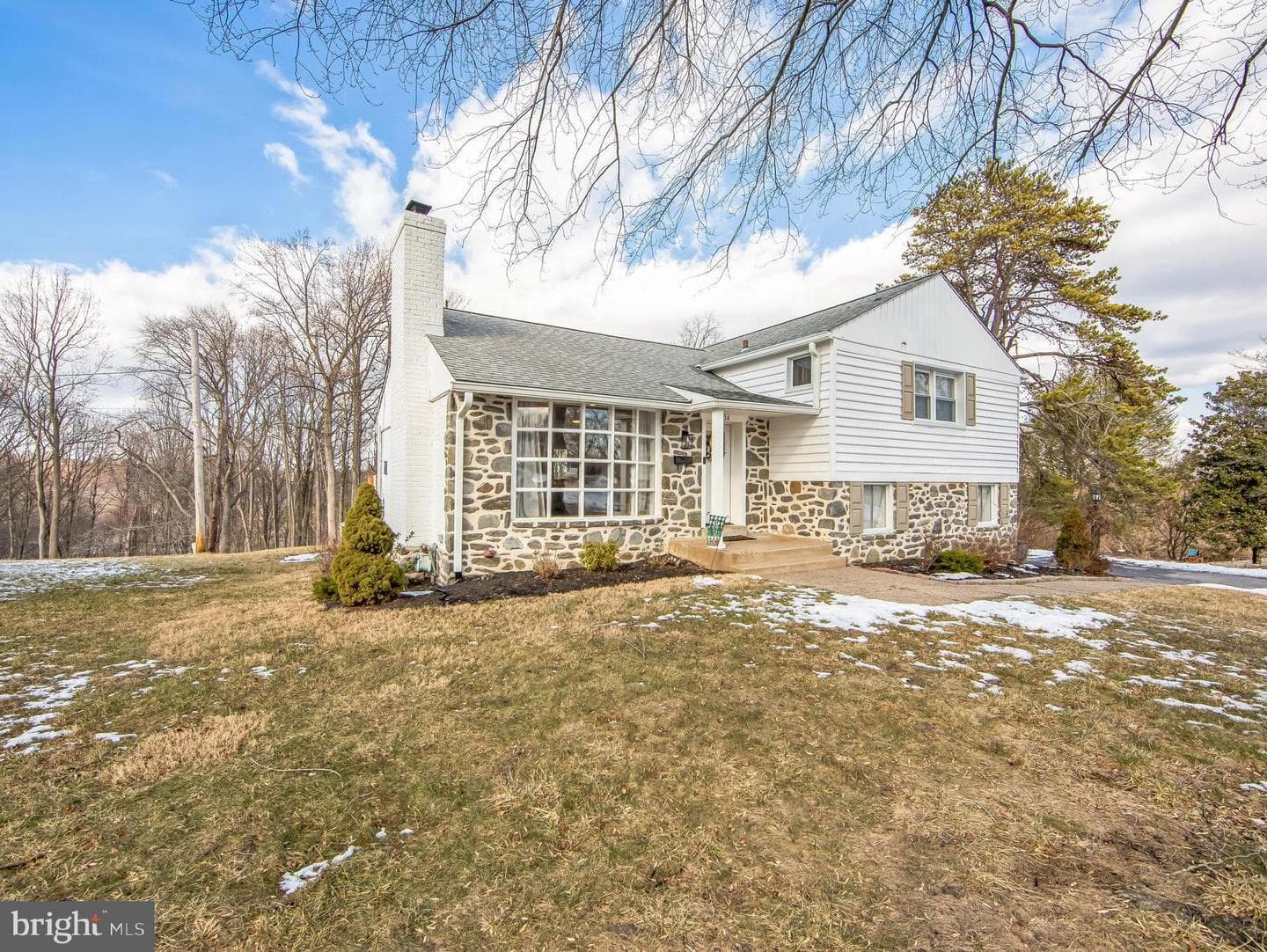 134 Laurel Lane photo 2