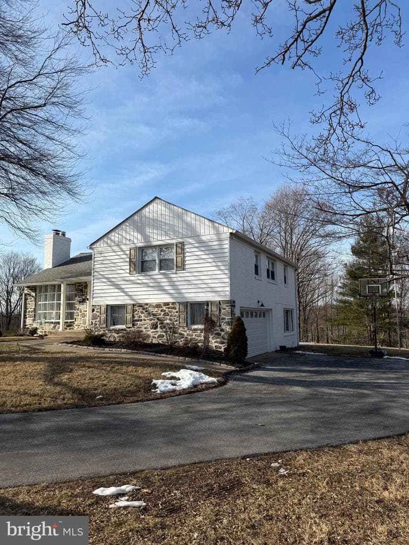 134 Laurel Lane photo 4