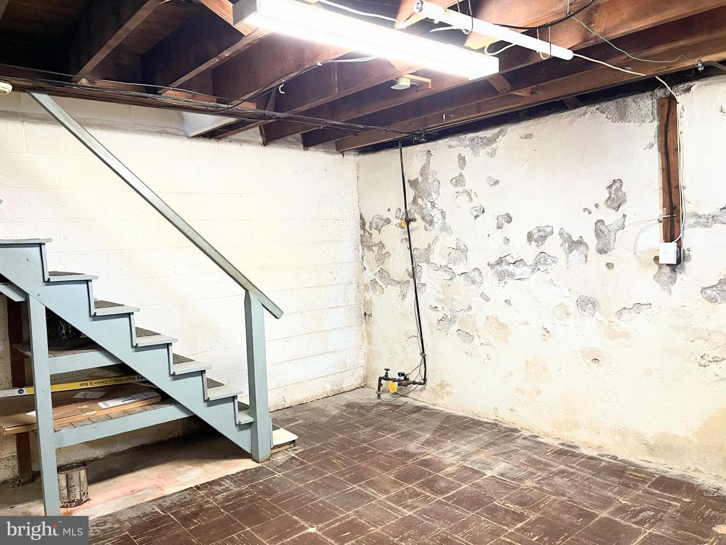 200 W Sylvan Avenue photo 27