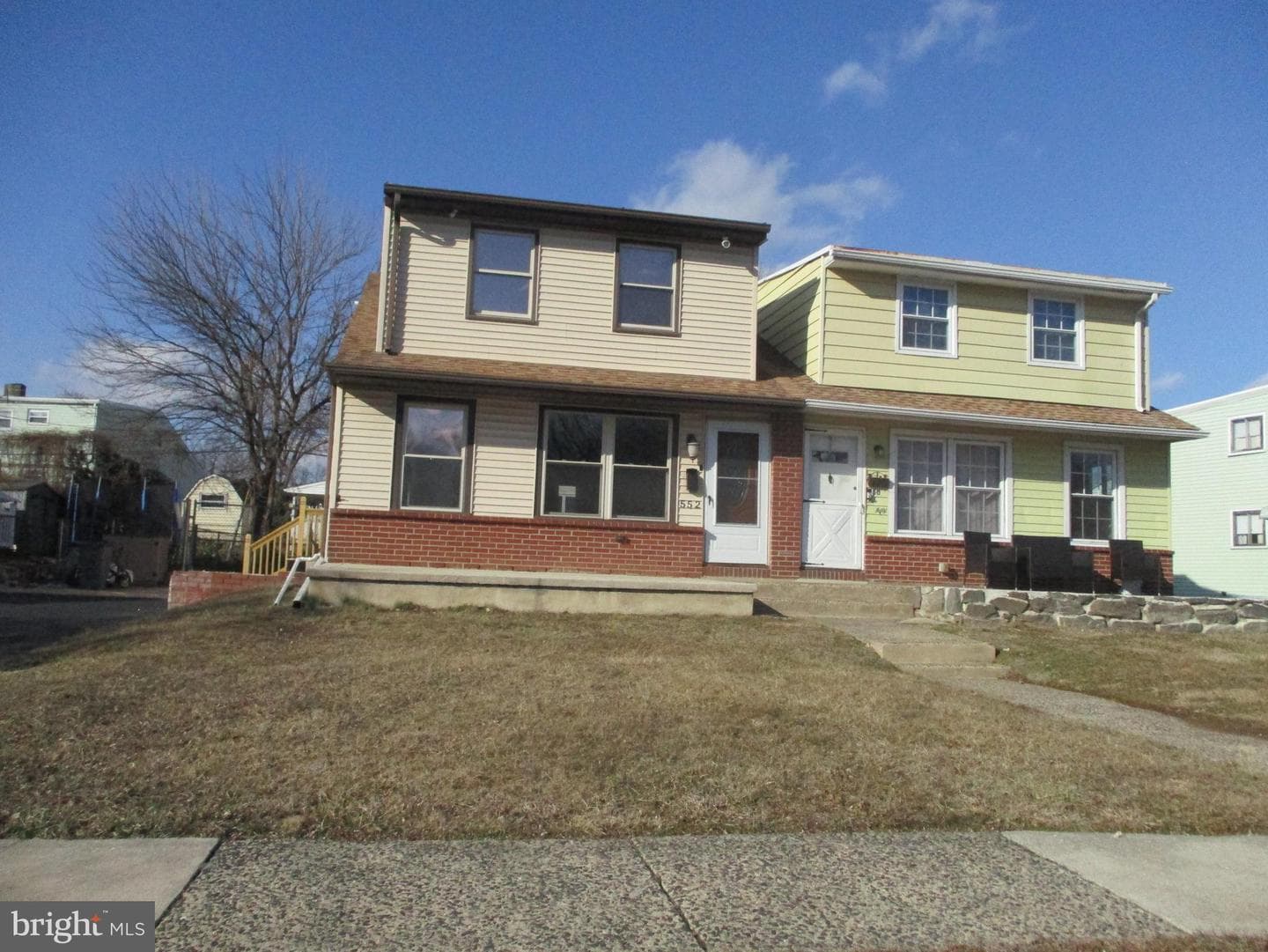 552 E Winona Avenue photo 29