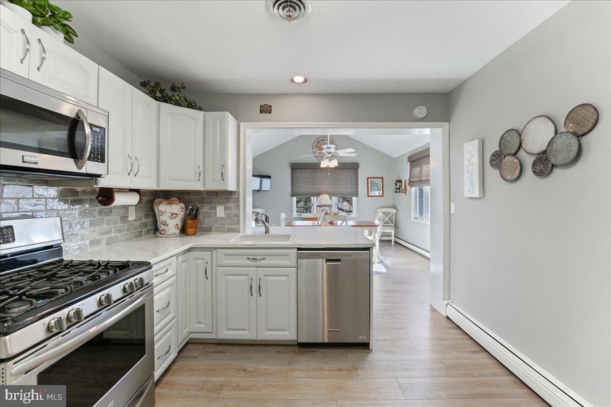 2170 Thomas Avenue photo 13