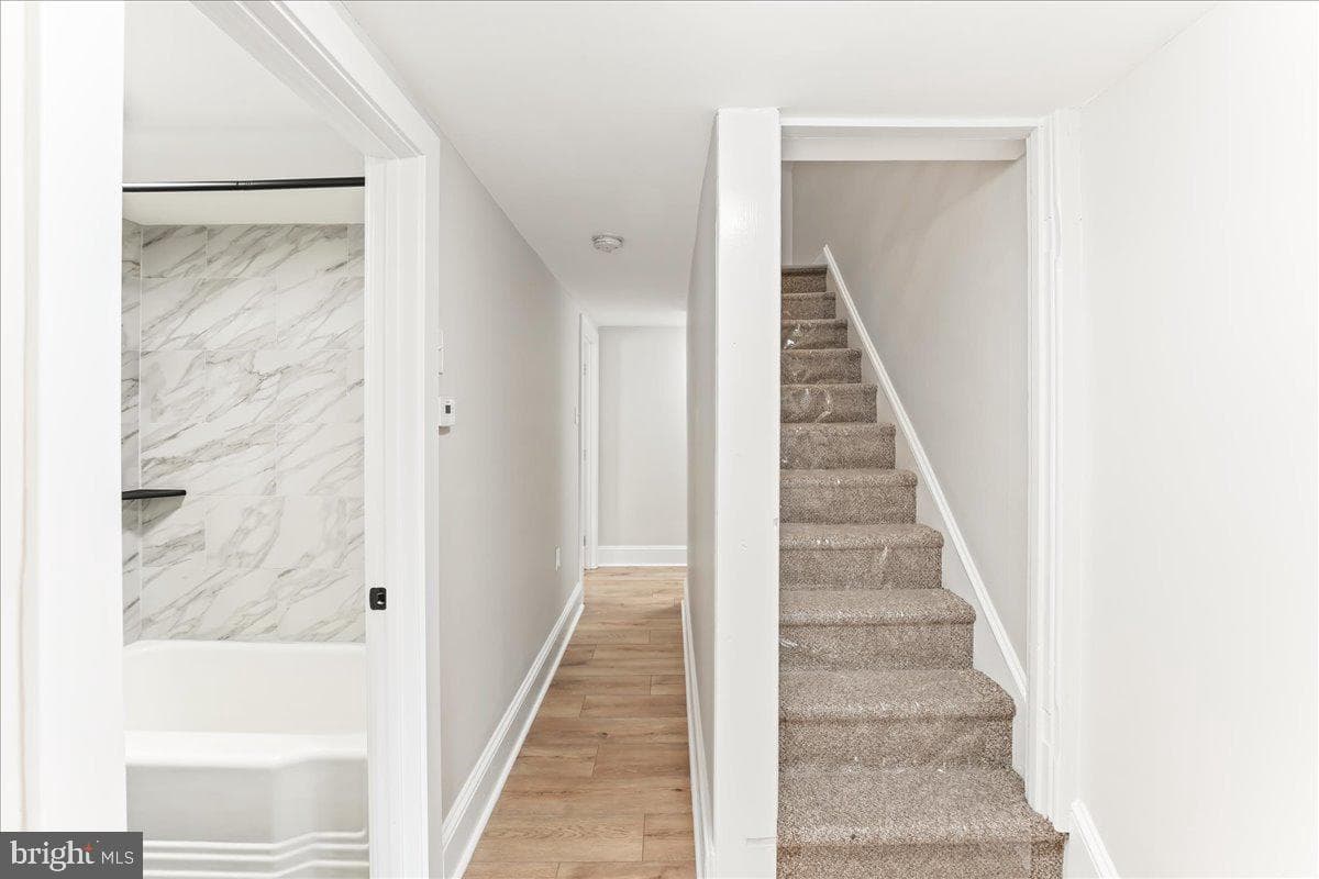 8 Convent Road photo 20