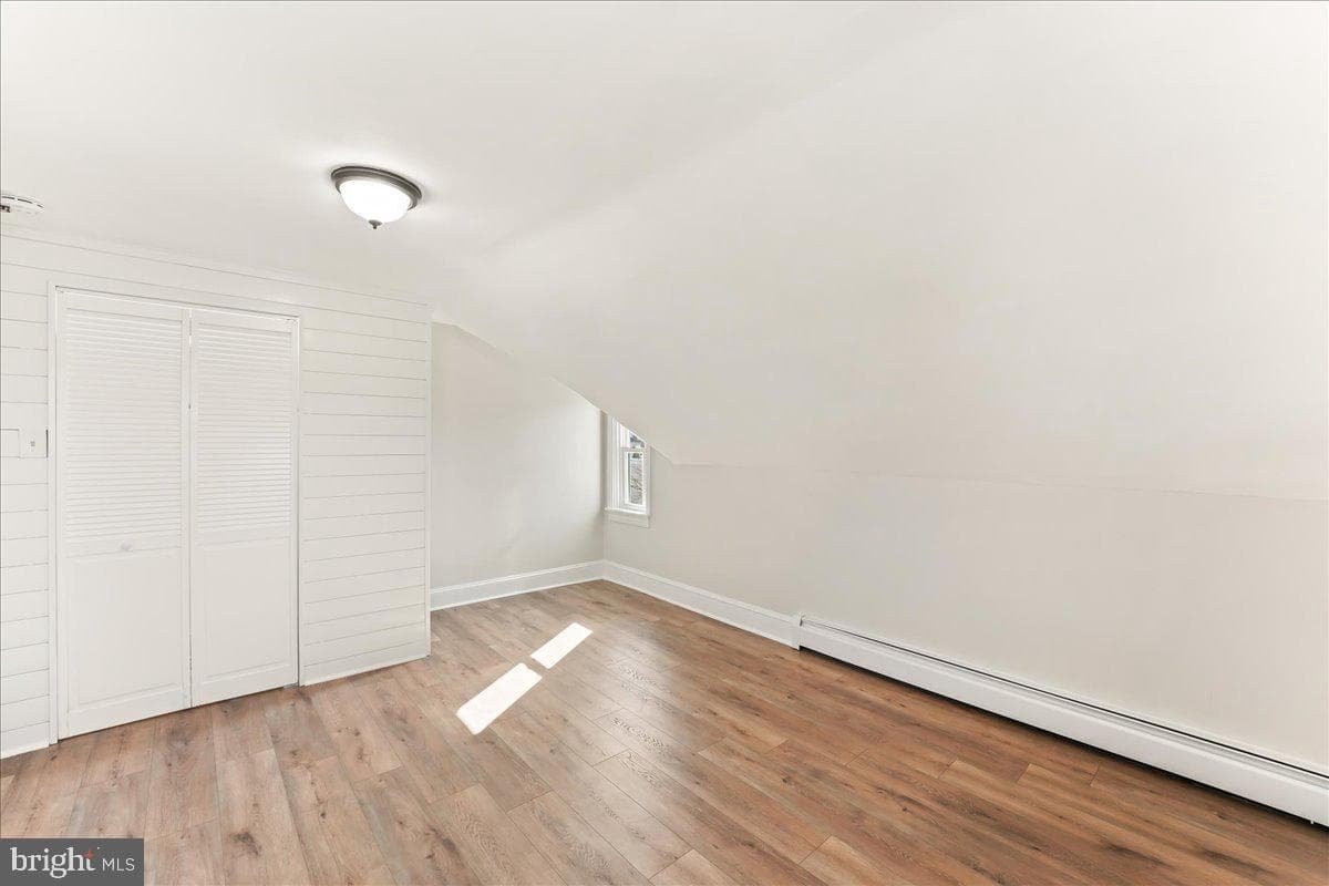 8 Convent Road photo 24