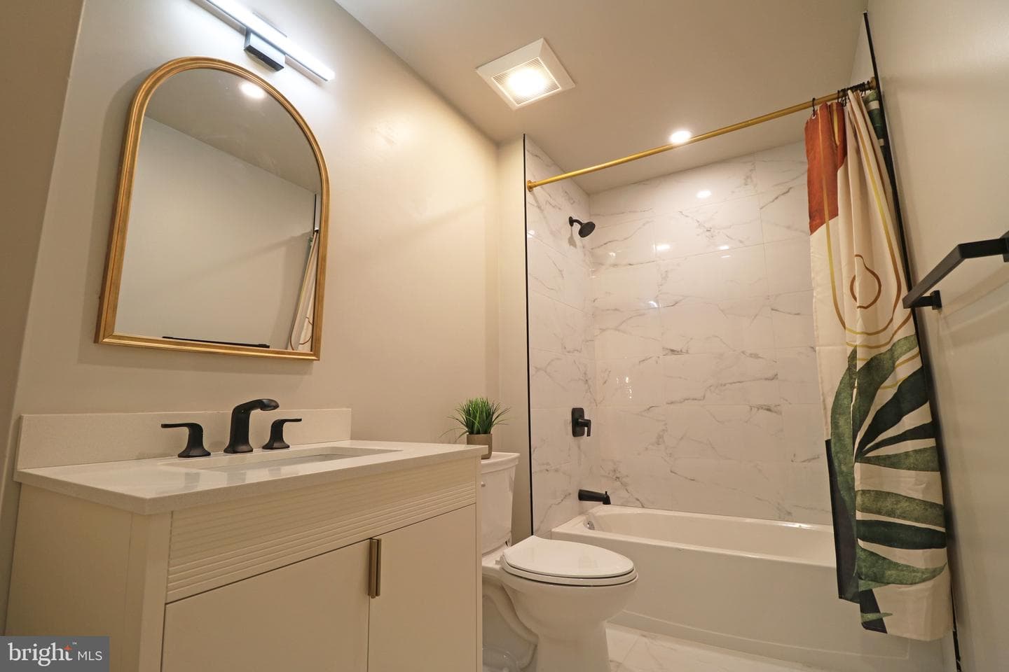 2366 Thomas Avenue photo 19