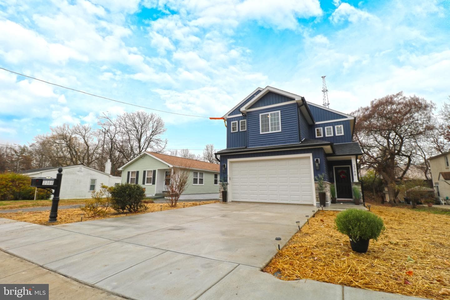 2366 Thomas Avenue photo 2