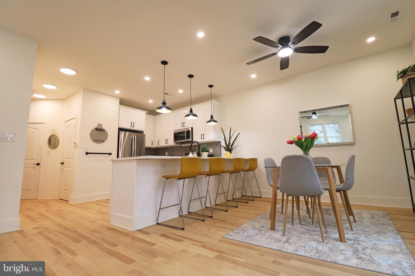 2366 Thomas Avenue photo 61