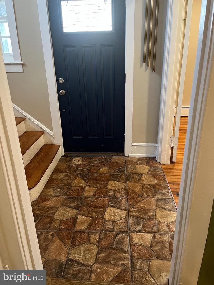 654 Arbor Road photo 4