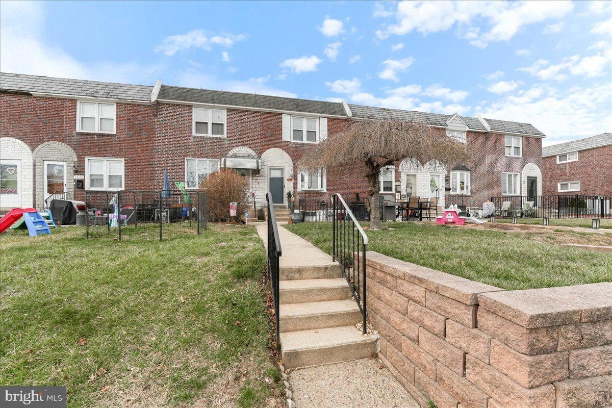 1062 Cedarwood Road photo 1
