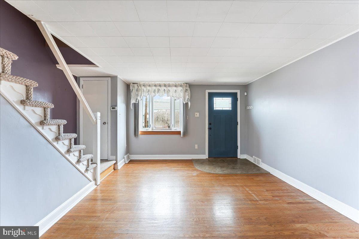 1062 Cedarwood Road photo 4