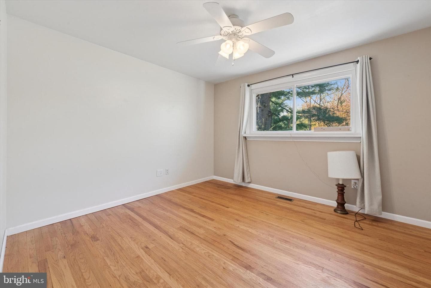 60 Andrien Road photo 11
