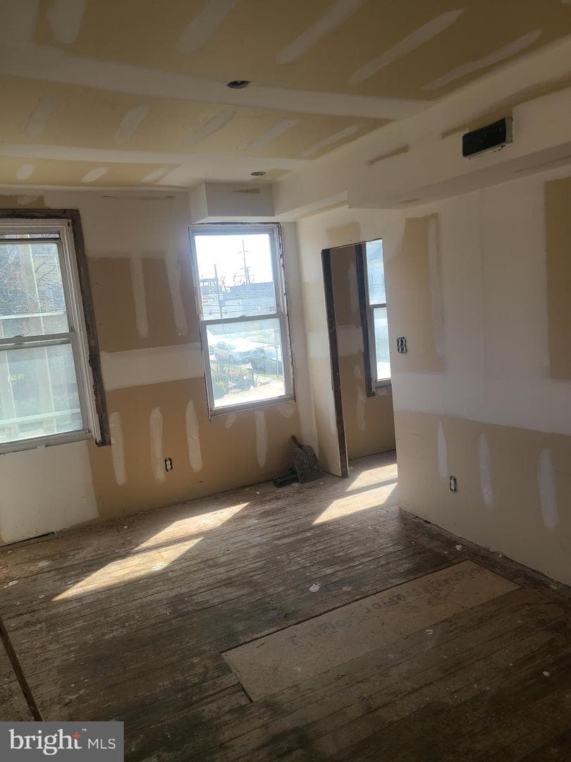 226 S 4th Street photo 9