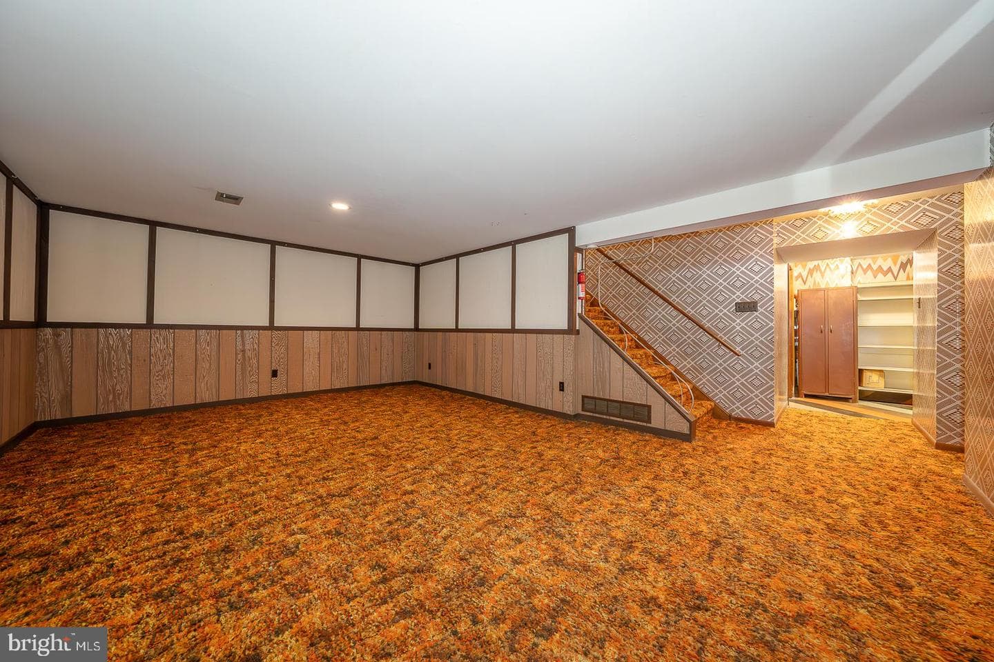 819 Rose Avenue photo 33